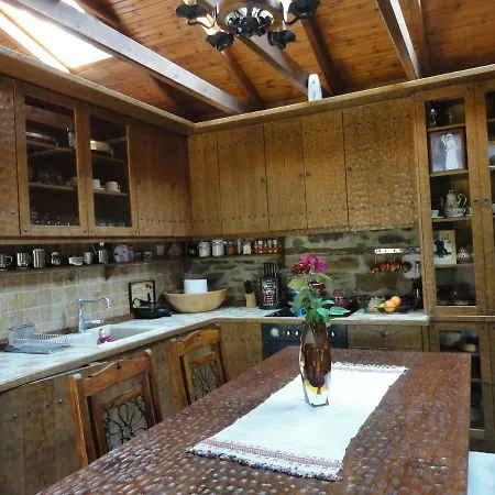 Lagos Villa Palaiokastron (Macedonia)