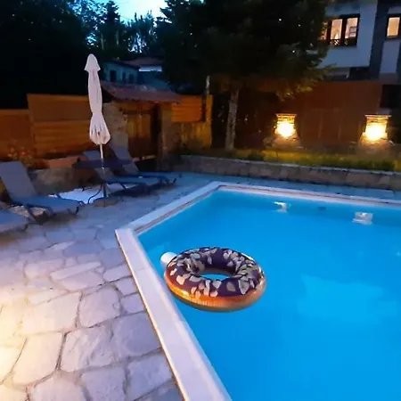 Lagos Villa Palaiokastron (Macedonia)