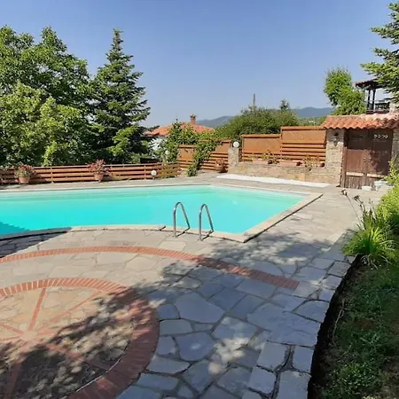 Lagos Villa Palaiokastron (Macedonia)
